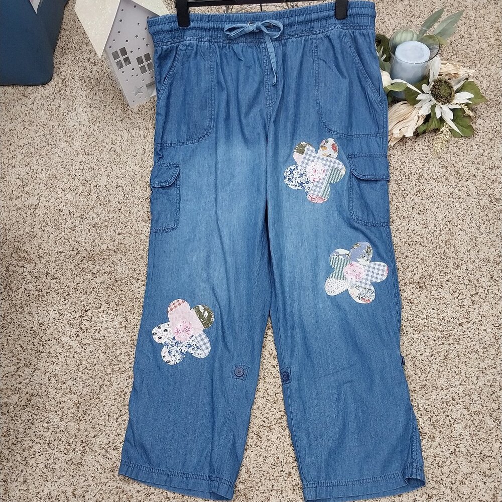 3542 Size 20WP Woman With In Upcycled Pull On Cargo Jeans. Applique Flowers.